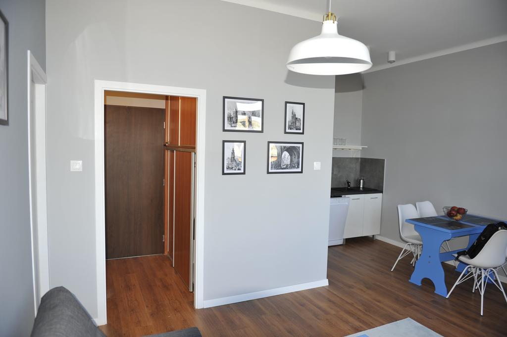 Apartament Feniks Stare Miasto Cracóvia Exterior foto