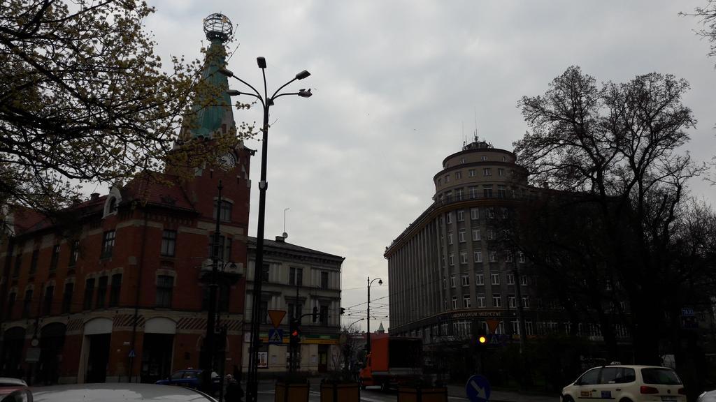Apartament Feniks Stare Miasto Cracóvia Exterior foto
