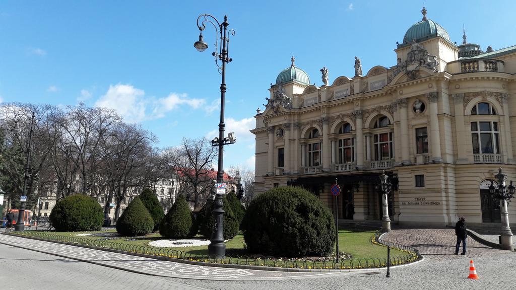 Apartament Feniks Stare Miasto Cracóvia Exterior foto